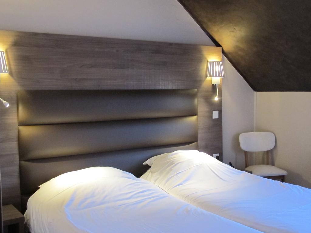 Logis Deshors-Foujanet Hotel Chamboulive Екстериор снимка